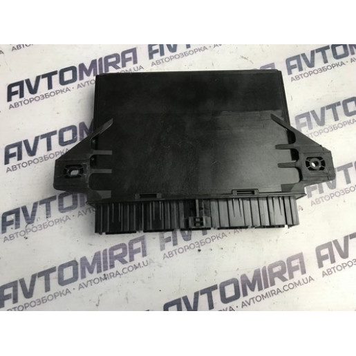 Блок управления центральным замком Ford Focus 3 HB 2011-2017 AV6N19G481AK